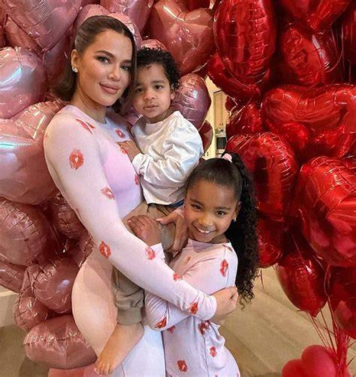 Khloe Kardashian Holds True At &lsquo;The Kardashians&rsquo; Premiere
