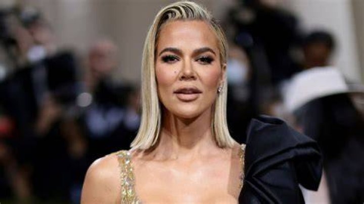 Khloe Kardashian In A Plunging Bodysuit