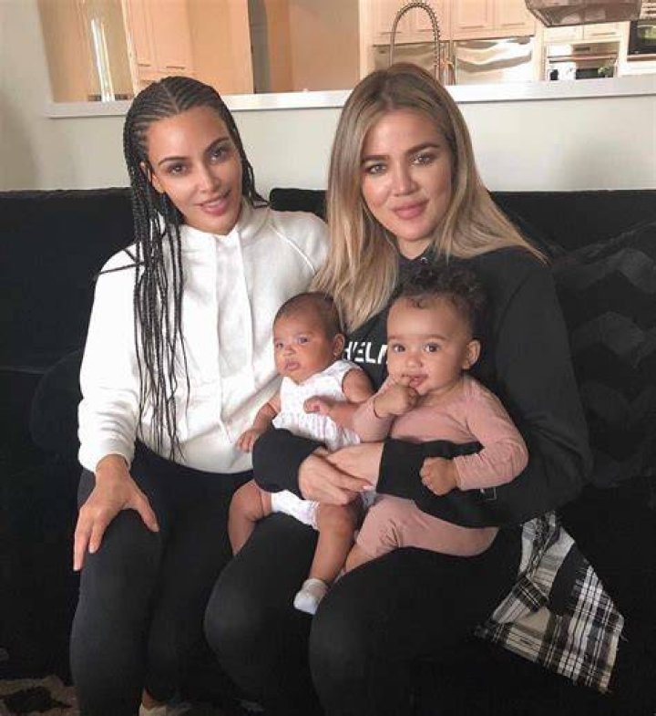 Khloe Kardashian Kim Kardashian