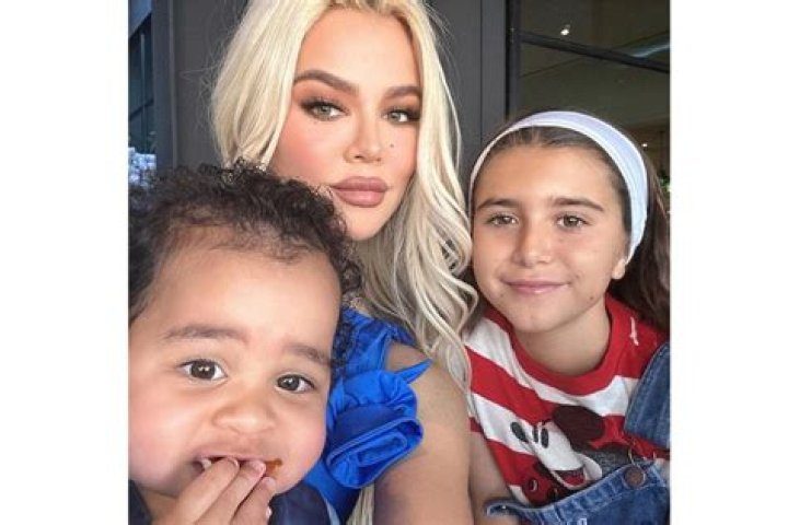 Khloe Kardashian With Niece Penelope In Havana