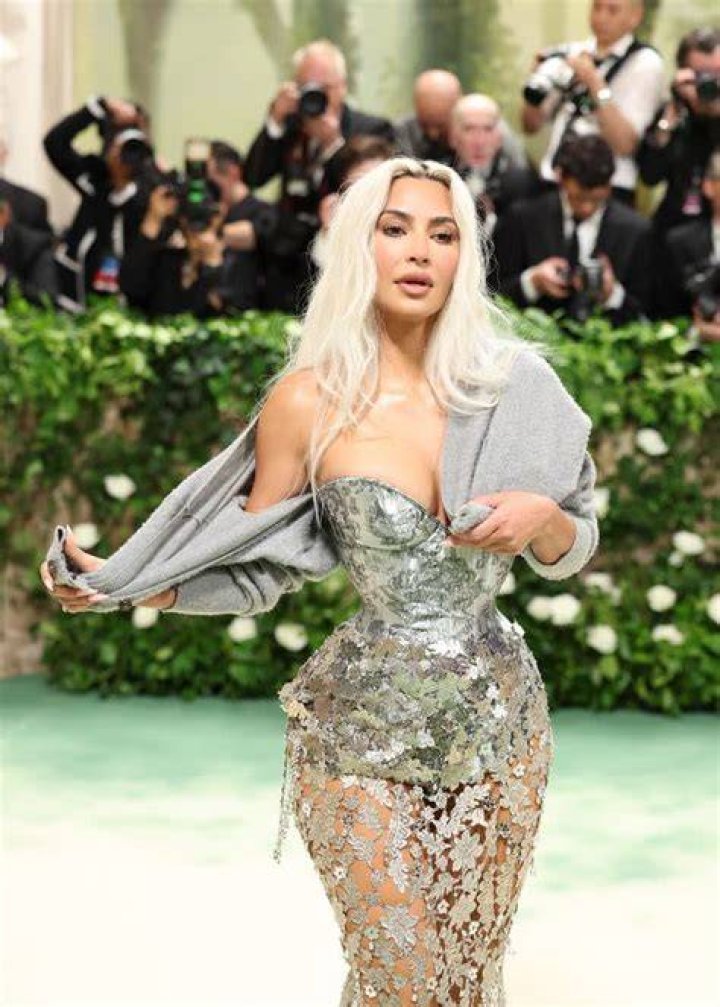 Kim Kardashian attends The Metropolitan Museum of Art's Costume Institute benefit gala celebrating the opening of the Heavenly Bodies: Fashion and the Catholic Imagination exhibition, in New York 2018 MET Museum Costume Institute Benefit Gala, New York, USA - 07 May 2018