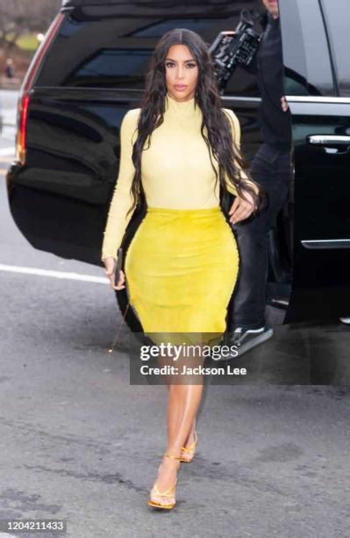 Kim Kardashian In A Yellow Oufit