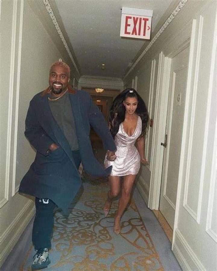 Kim Kardashian & Kanye West walking
