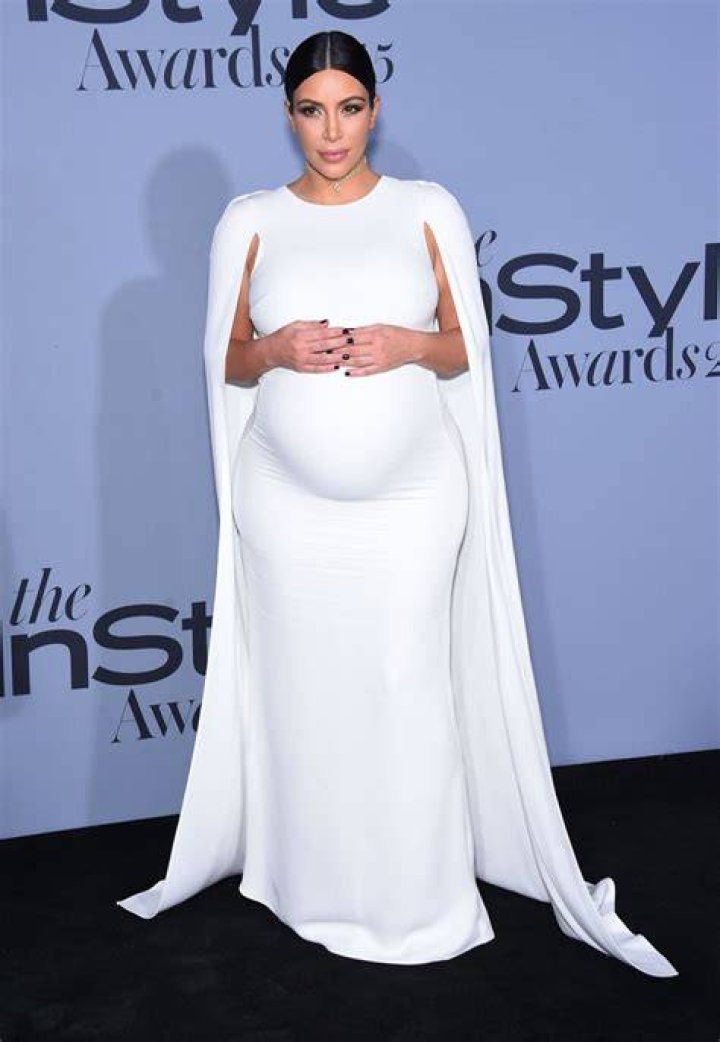 kim-kardashian-white-skirt-maternity-ftr