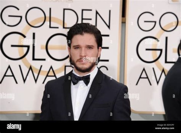 Kit-Harrington-golden-globes-2015