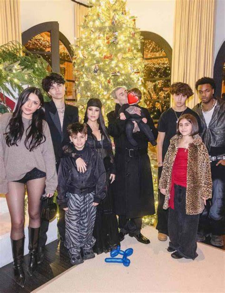 Kourtney Kardashian Family Pictures