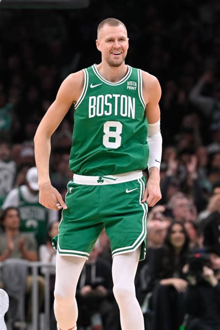 kristaps-porzin%cc%a7g%cc%a7is-rising-star-challenge-team-world