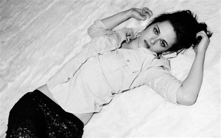 Kristen-032-Stewart-032-With-032-Robert-032-Pattinson-1024&times;768