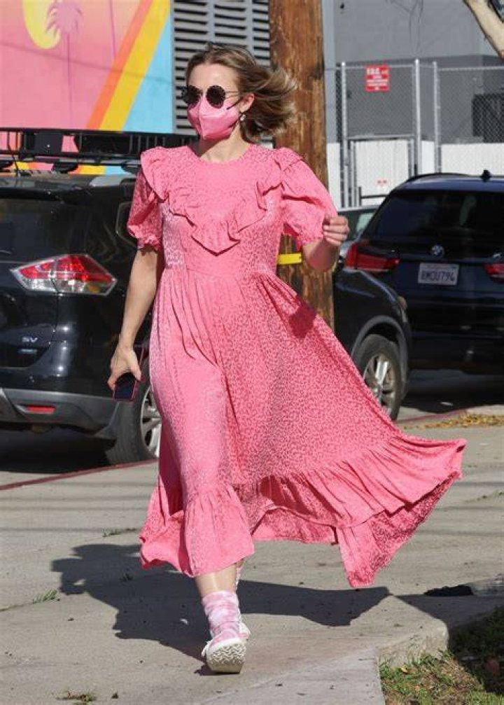 Kristen Bell in a pink frilly choice