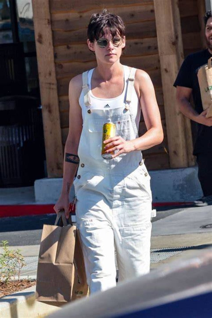 Kristen Stewart out and about, Los Angeles, USA &ndash; 25 Nov 2019