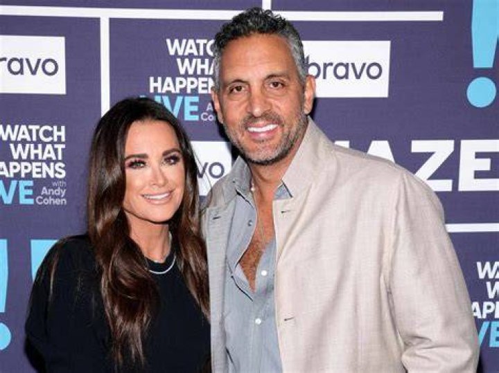Kyle Richards and Mauricio Umansky The Women's Cancer Research Fund hosts An Unforgettable Evening, Arrivals, Beverly Wilshire Hotel, Los Angeles, USA - 27 Feb 2020