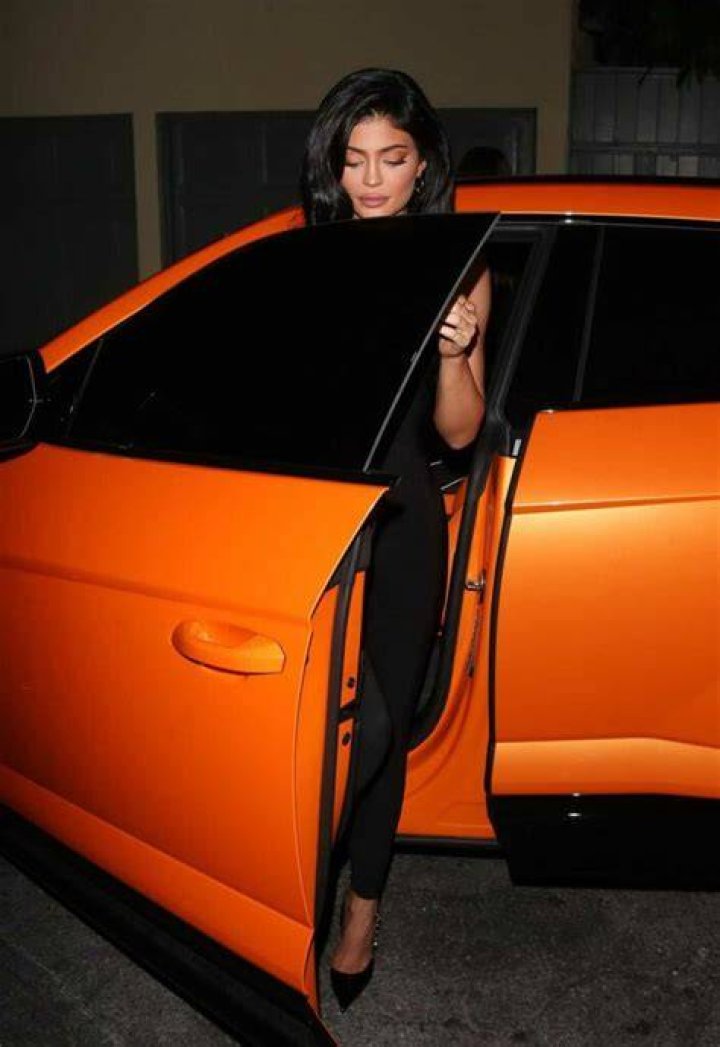 Kylie Jenner arrives to craigs for her birthday party in Los Angeles, Ca at Craigs Pictured: Kylie Jenner Ref: SPL5015224 100818 NON-EXCLUSIVE Picture by: Pap Nation / SplashNews.com Splash News and Pictures Los Angeles: 310-821-2666 New York: 212-619-2666 London: 0207 644 7656 Milan: +39 02 4399 8577 Sydney: +61 02 9240 7700 World Rights
