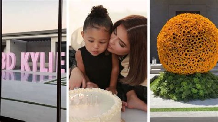 Kylie Jenner continues her 23rd birthday celebrations with lunch at '40 LOVE' in West Hollywood, CA Kylie's bodyguard can be seen holding a bunch of Happy Birthday Balloons as they left the venue. 13 Aug 2020 Pictured: Kylie Jenner. Photo credit: TherealSPW / MEGA TheMegaAgency.com +1 888 505 6342 (Mega Agency TagID: MEGA694122_001.jpg) [Photo via Mega Agency]