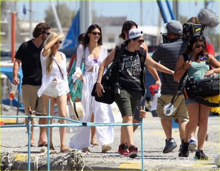 Kylie & Kendall Jenner In Greece
