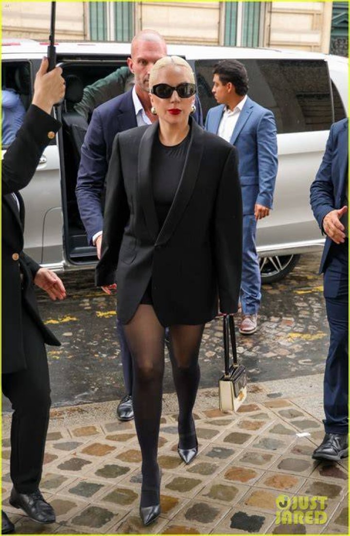 Lady Gaga goes shopping with a friend