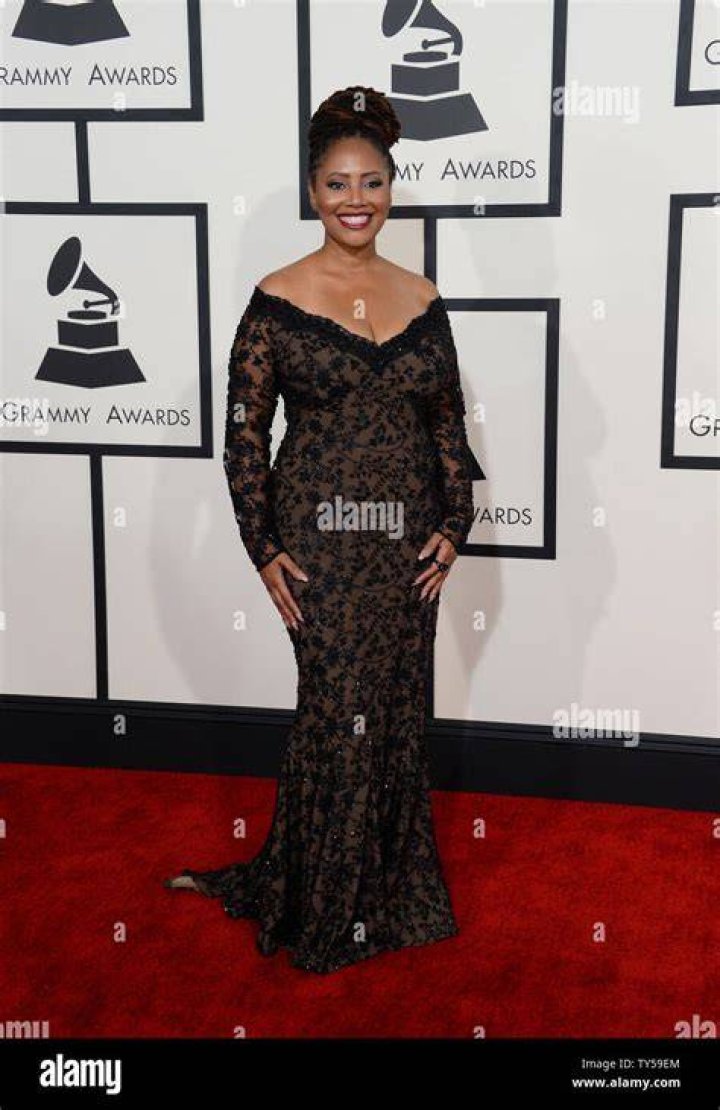 Lalah-Hathaway-grammys-2015-grammy-awards