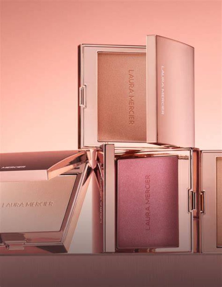 laura mercier