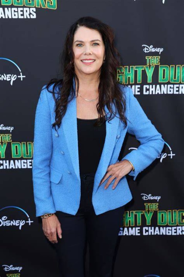 Lauren Graham at &lsquo;The Mighty Ducks: Game Changers Season 2&rsquo; premiere