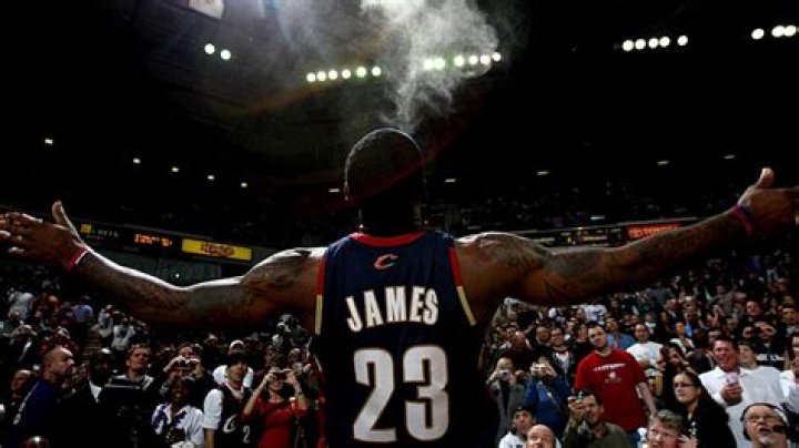 LeBron James of the Cleveland Cavaliers against the Los Angeles Clippers. The Clippers defeated the Cavaliers, 90-80, at the Staples Center on Wednesday, Dec. 3, 2003 in Los Angeles. (Kirby Lee via AP)