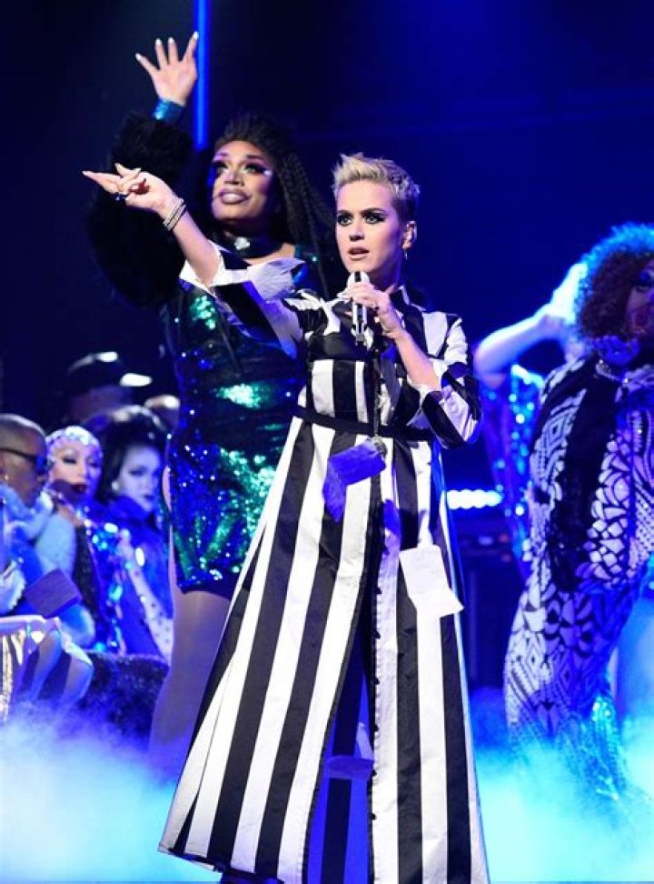 Leslie Jordan & Katy Perry in 2010