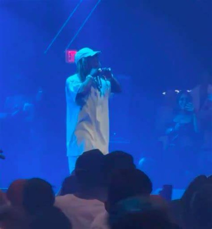 Lil Wayne Raps During The 2019 CFP National Championship Game