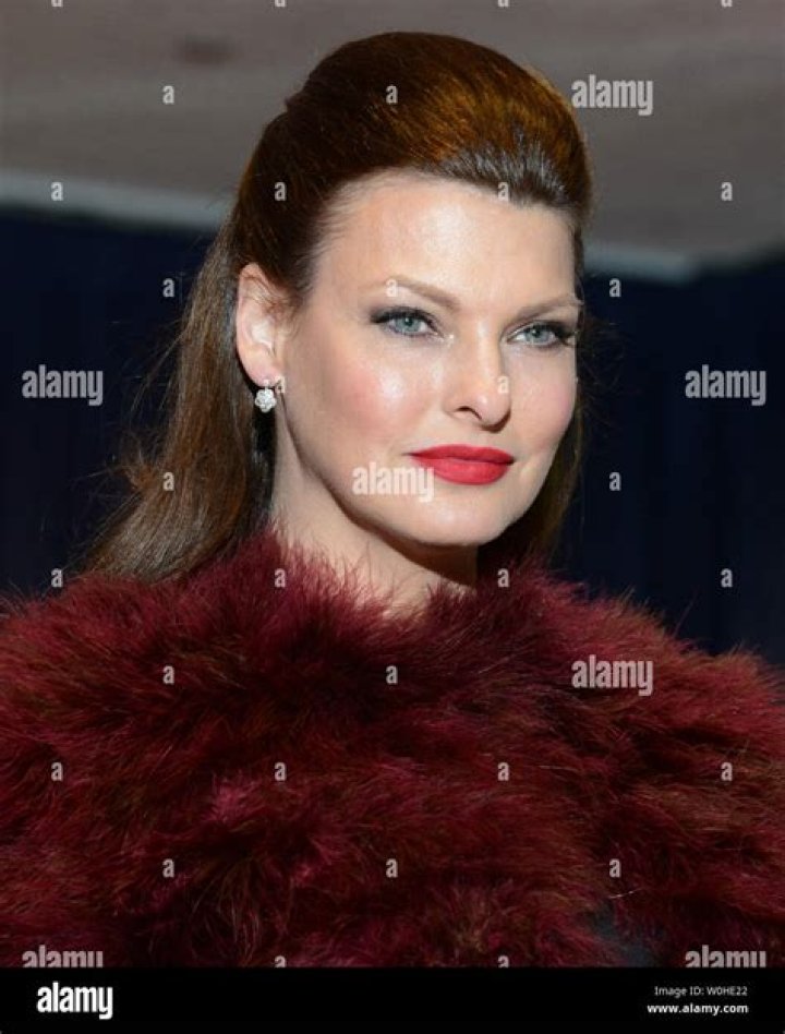 Linda Evangelista At The 2014 Met Gala