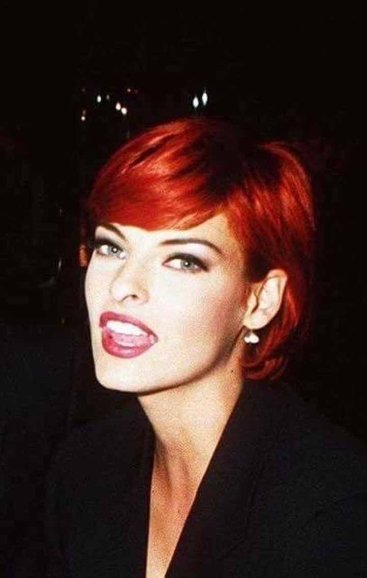 Linda Evangelista With Red Hair In 1991