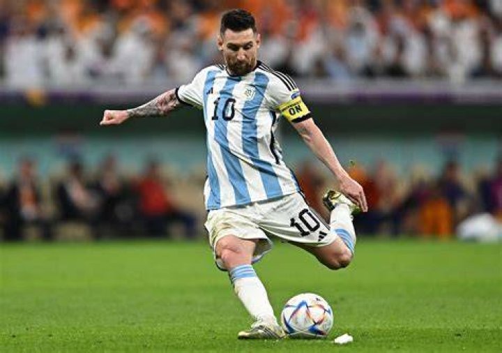 Lionel Messi in action