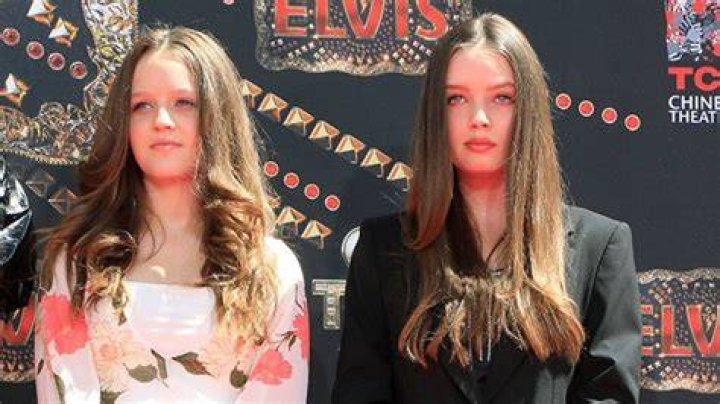 Lisa Marie Presley & Her Twin Daughters