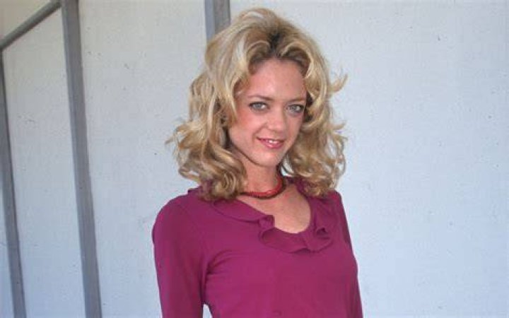 Lisa-Robin-Kelly-3