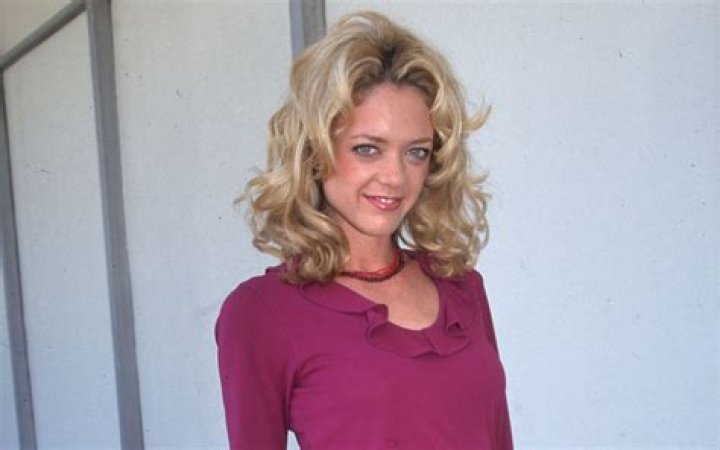 Lisa-Robin-Kelly-4