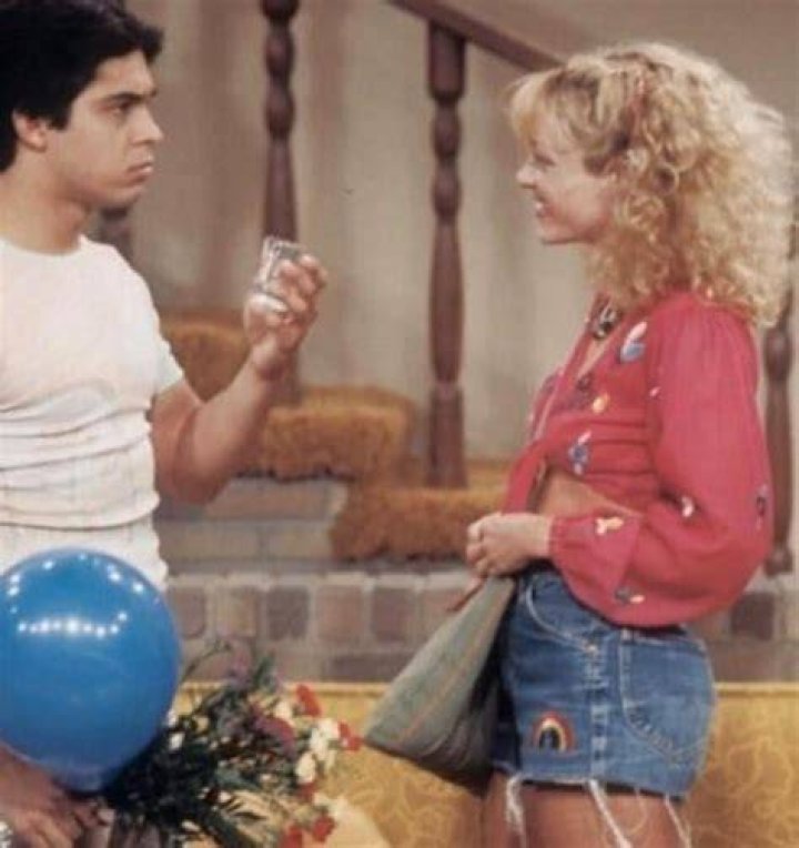 Lisa-Robin-Kelly-6
