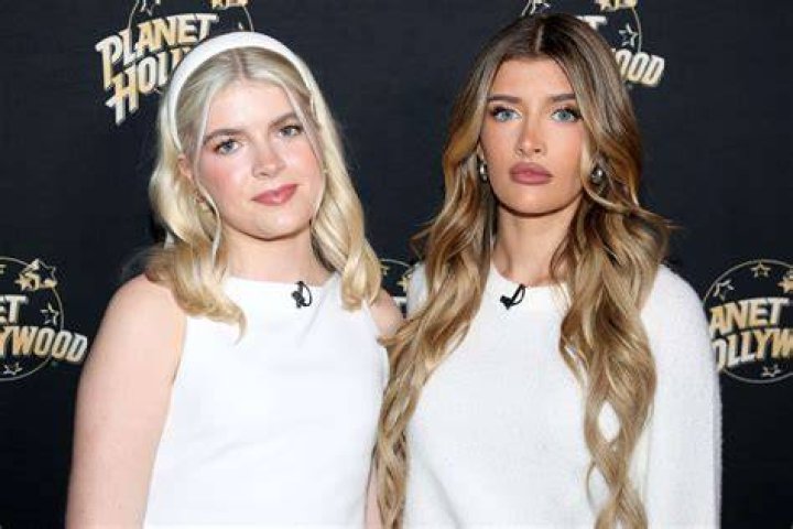 Lola Sheen and Sami Sheen have a double date at Howdy&rsquo;s restaurant in Malibu
