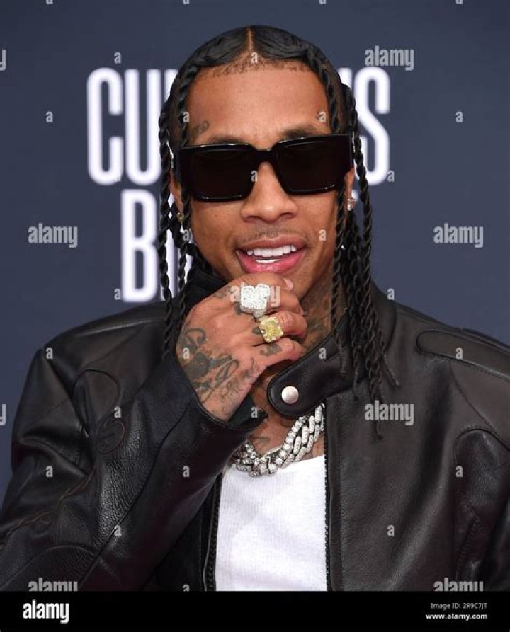 Los Angeles, CA - *EXCLUSIVE* Tyga lets his hair down leaving a gym after a workout with a friend in Los Angeles. Pictured: Tyga BACKGRID USA 5 MARCH 2019 BYLINE MUST READ: CPR / BACKGRID USA: +1 310 798 9111 / UK: +44 208 344 2007 / *UK Clients - Pictures Containing Children Please Pixelate Face Prior To Publication*
