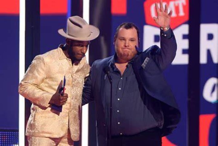 Luke Combs and Leon Bridges Win Big