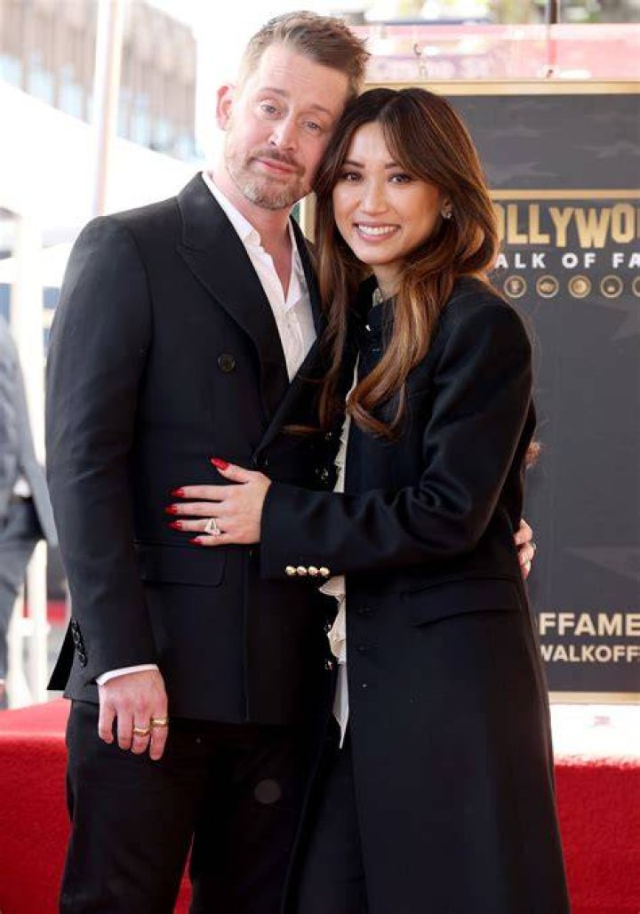 macaulay culkin and brenda song with their son