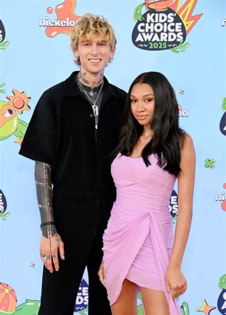 Machine Gun Kelly & Daughter