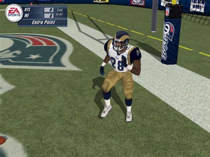madden-2003-marshall-faulk-NFL-Stars-Hit-By-video-Game-Jinx