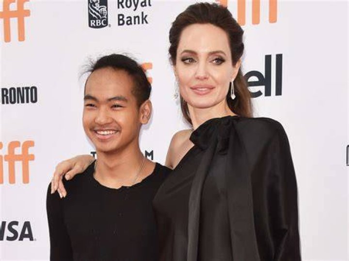Maddox Jolie-Pitt & Angelina Jolie