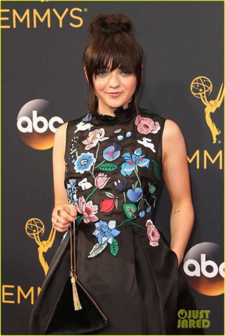 maisie-williams-emmys-2016-emmy-awards