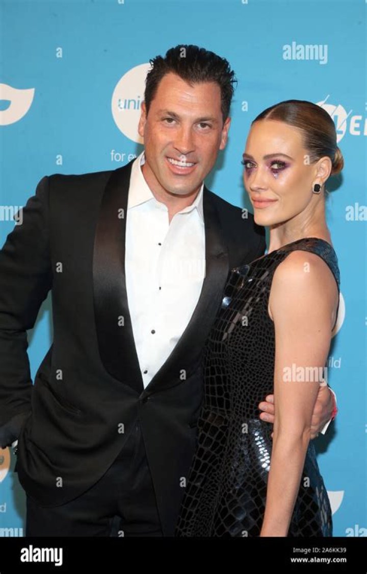 Maksim Chmerkovskiy, Peta Murgatroyd UNICEF Masquerade Ball, Los Angeles, USA - 26 Oct 2019