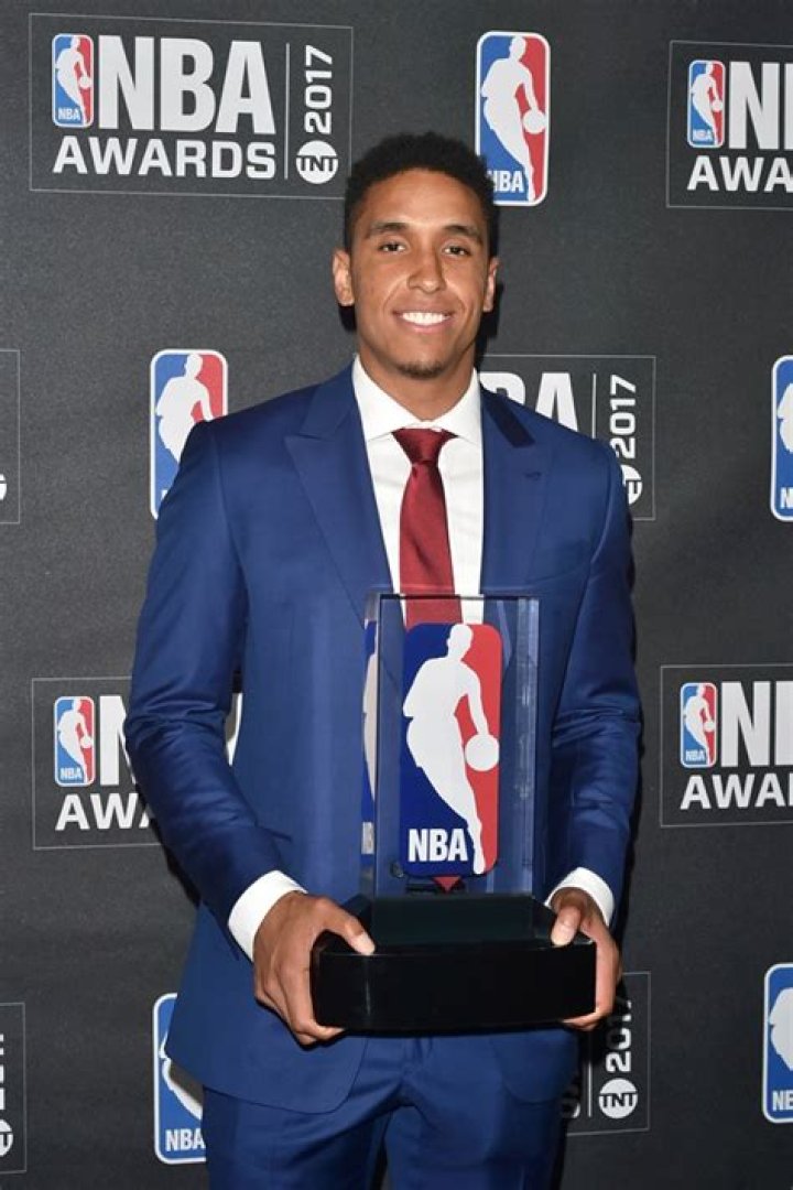 Malcolm-Brogdon-rex-1
