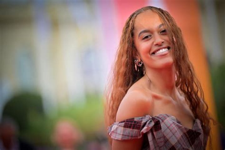 Malia Obama arrives at the Palais des Papes