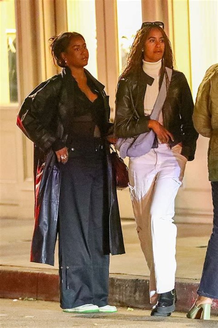 Malia Sasha Obama Fashion Transformation