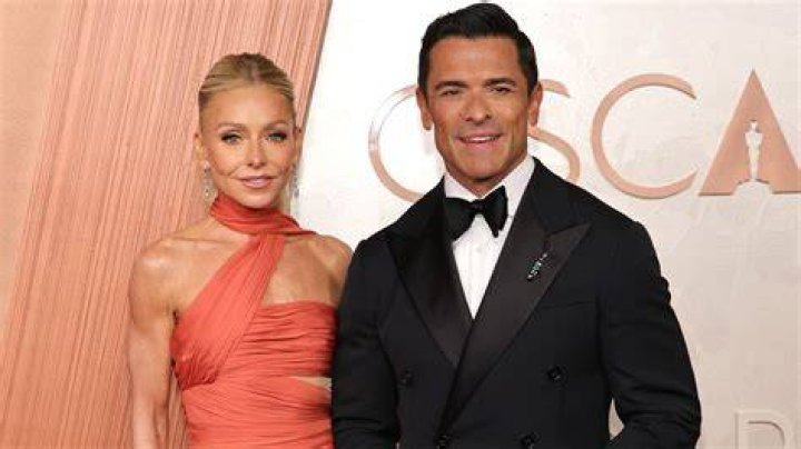 mark consuelos kelly ripa