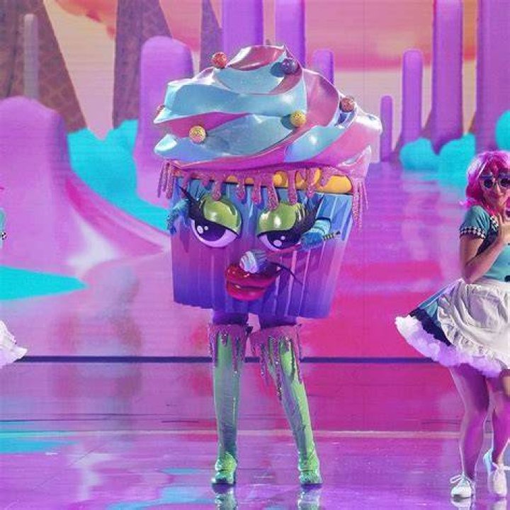 MASKED SINGER: Cupcake. CR: FOX. &copy;2021 FOXS MEDIA LLC.