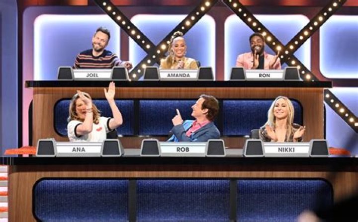 MATCH GAME -6/28/20 - The iconic panel game show MATCH GAME, hosted by Golden Globe and Emmy Award-winning actor Alec Baldwin, returns to primetime airing on SUNDAYS (10-11pm, ET) on the ABC Television Network. Celebrity panelists for Sunday, June 28 include Thomas Lennon, Mary McCormack, Rick Fox, Caroline Rhea, Bob Saget, and Padma Lakshmi. (ABC/Jeff Neira) THOMAS LENNON, MARY MCCORMACK, RICK FOX, PADMA LAKSHMI