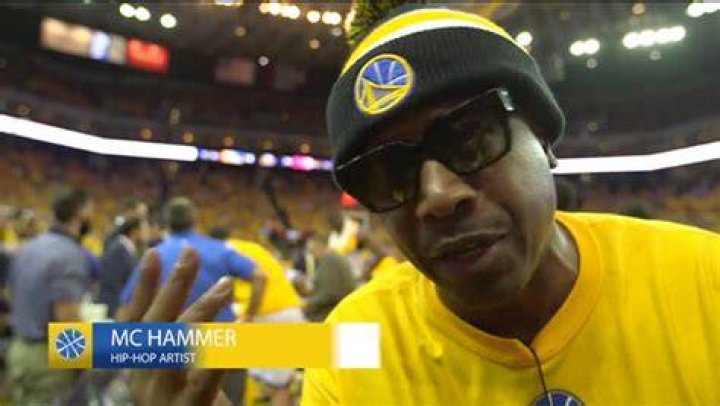 mc-hammer-warriors-fan
