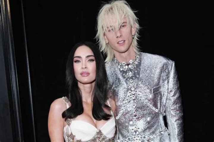 Megan Fox and Machine Gun Kelly arrive to dinner in a themed look to have dinner with friends at Catch Steak LA, Pictured: Megan Fox,Machine Gun Kelly Ref: SPL5510951 201222 NON-EXCLUSIVE Picture by: TWIST / SplashNews.com Splash News and Pictures USA: +1 310-525-5808 London: +44 (0)20 8126 1009 Berlin: +49 175 3764 166 World Rights