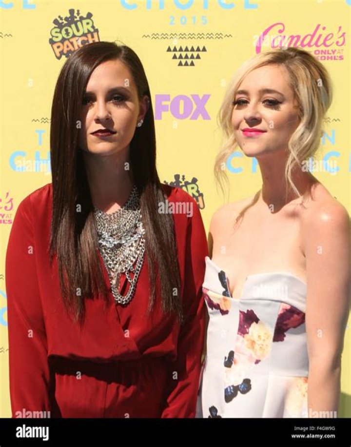 Megan-Mace-Liz-Mace-teen-choice-awards-2015